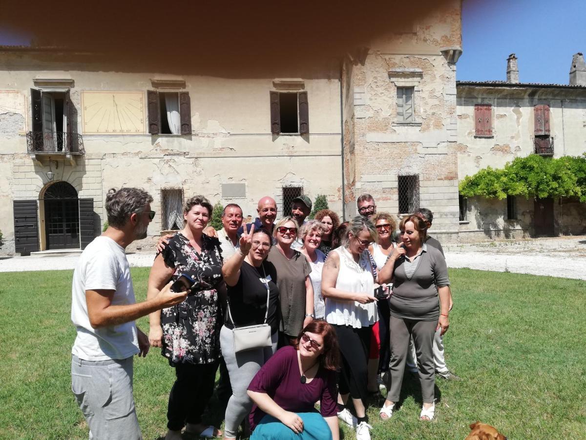 Ostello Castello Mina Della Scala Casteldidone Екстер'єр фото