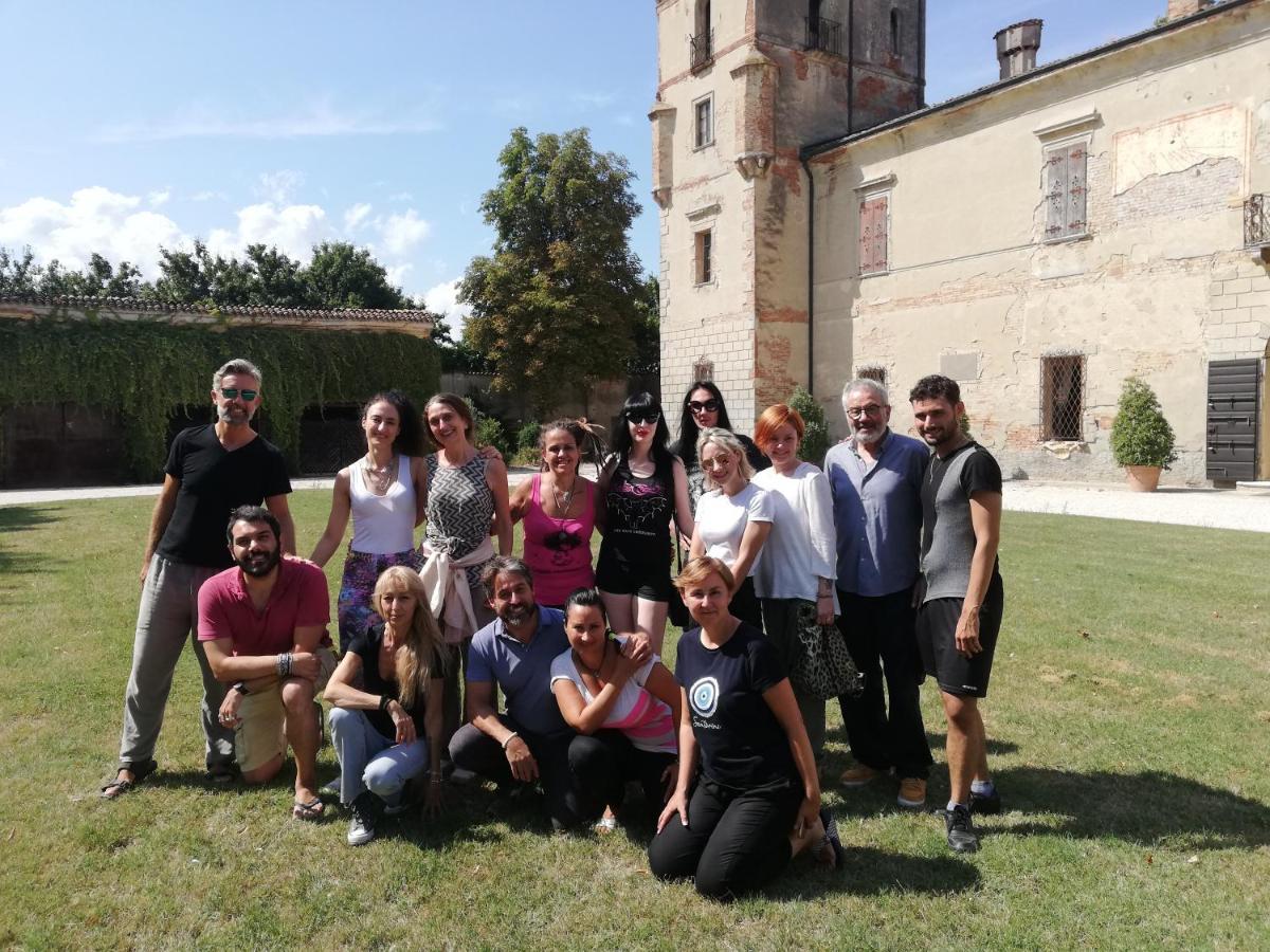 Ostello Castello Mina Della Scala Casteldidone Екстер'єр фото