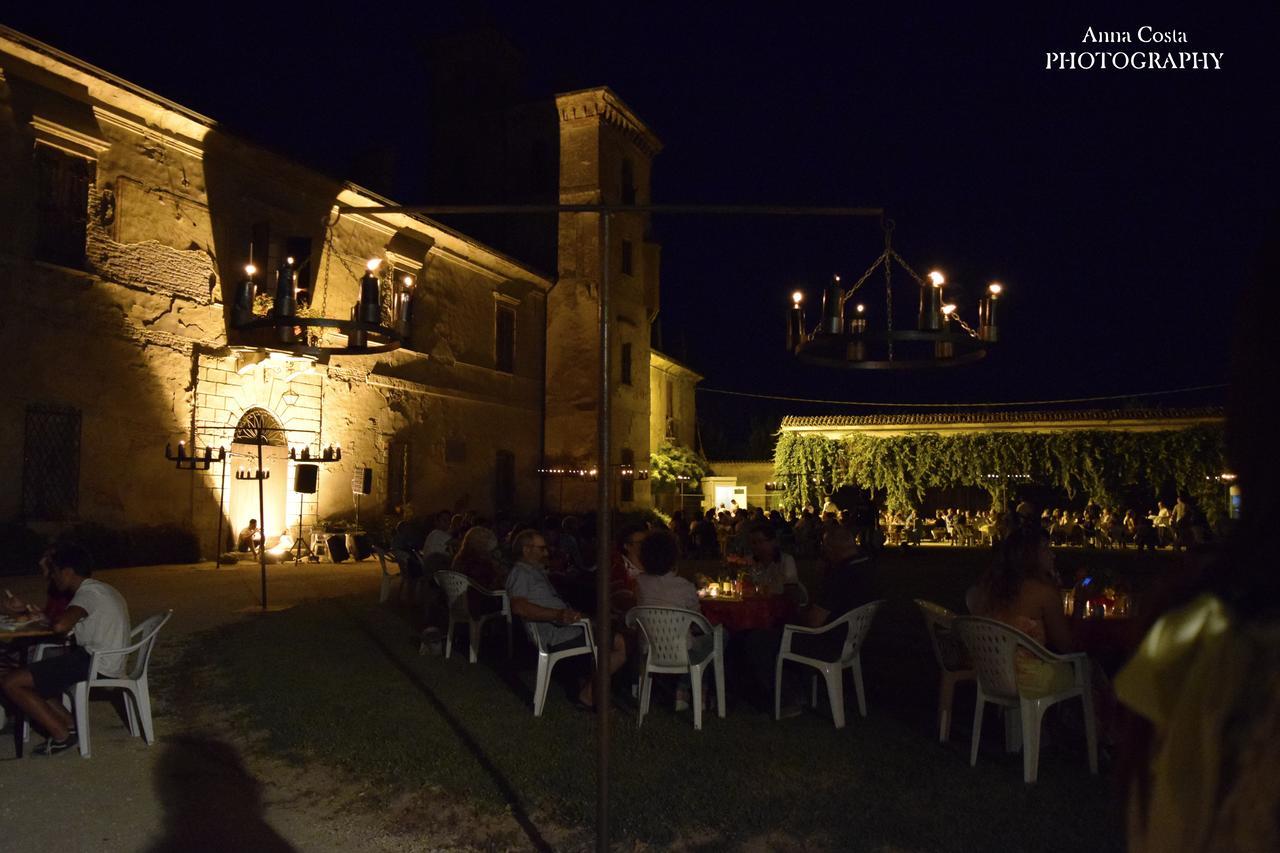 Ostello Castello Mina Della Scala Casteldidone Екстер'єр фото