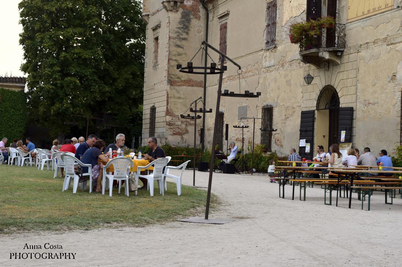 Ostello Castello Mina Della Scala Casteldidone Екстер'єр фото