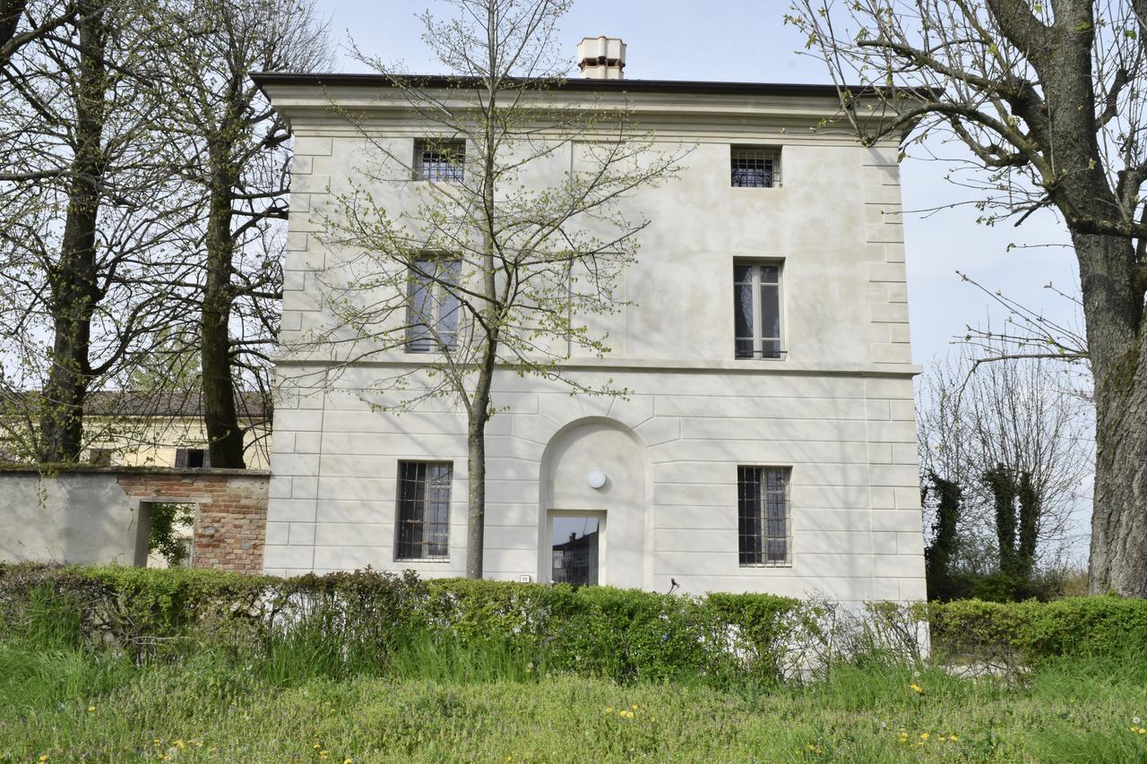 Ostello Castello Mina Della Scala Casteldidone Екстер'єр фото